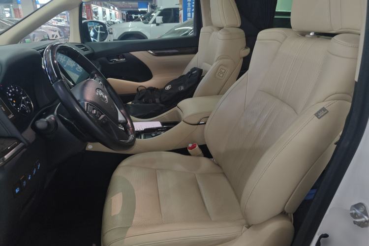 Used Toyota Vellfire 2021 Crown Dual-Engine 2.5L HV Supreme Edition Left Front Seat