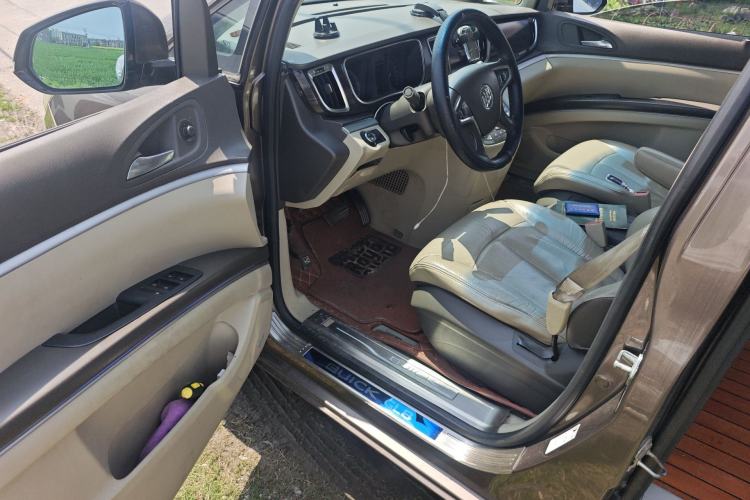 Used Buick GL8 2011 3.0L GT Luxury Business Haoya Edition
