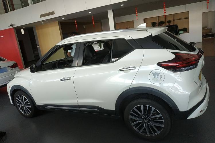 Used Nissan Kicks 2022 1.5L CVT XV Luxury Edition Left Side