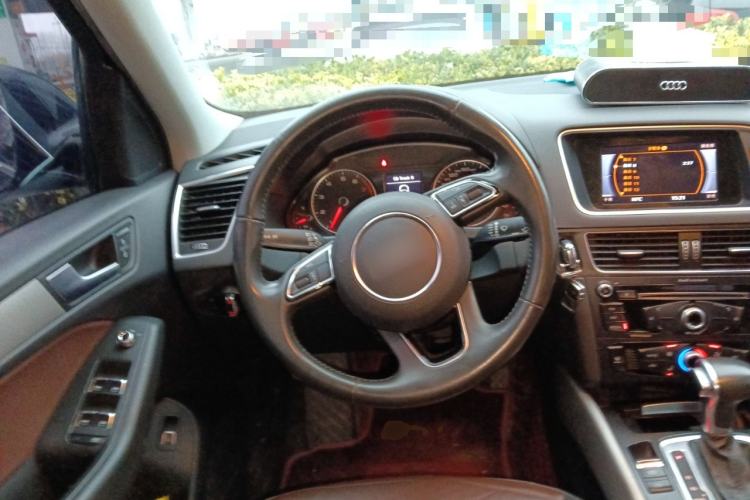 Used Audi Q5 2018 Collector's Edition 40 TFSI Ambition Model
