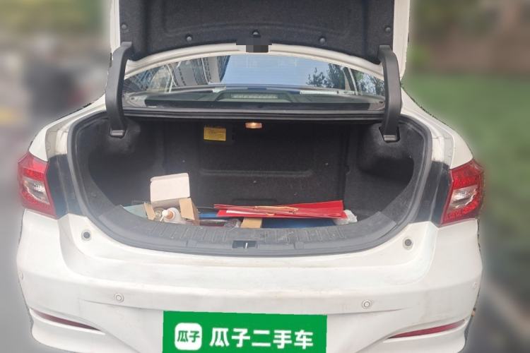 Used BYD Qin New Energy 2015 1.5T Dual-Crown Flagship Plus Edition Trunk