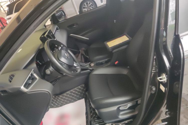 Used Toyota Corolla Cross 2023 Dual-Motor 2.0L Pioneer Edition Left Front Seat