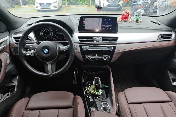 Used BMW X2 2021 Restyled sDrive25i Midnight Edition Center Console