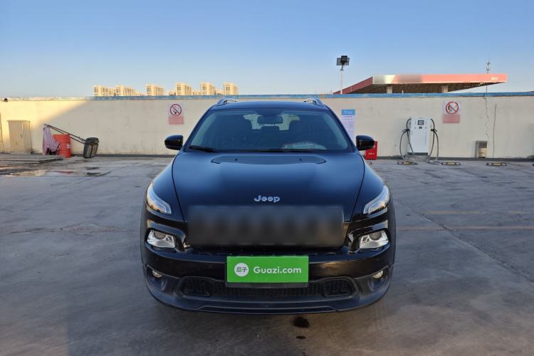 Used Jeep Cherokee 2016 2.0L Superior Edition