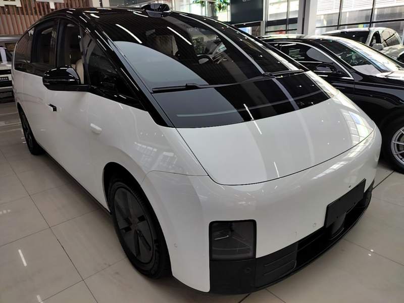 Used Li Auto MEGA 2024 Ultra Model — 3