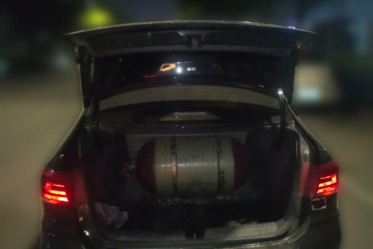 Used Volkswagen Santana 2016 1.6L Manual Fashion Edition Trunk