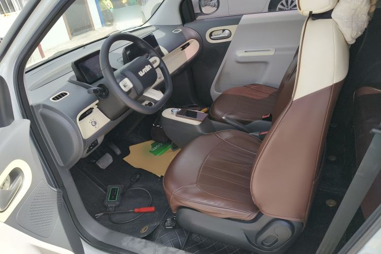 Used CHANGAN NEVO Lumin 2023 301km Honey Dew Edition Left Front Seat