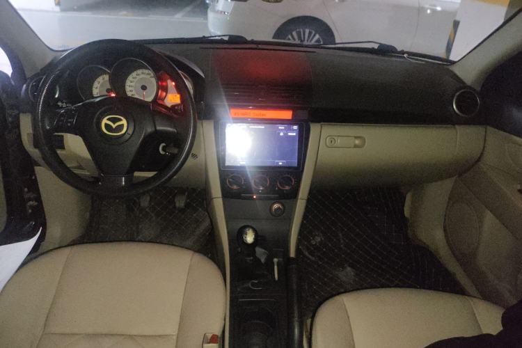 Used Mazda 3 2010 1.6L Manual Classic Stylish Version Center Console
