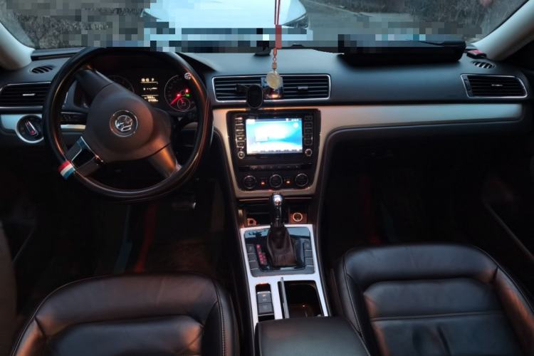 Used Volkswagen Passat 2014 1.8TSI DSG Prestige Edition Center Console