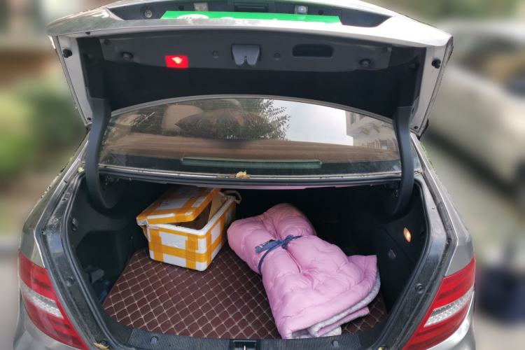 Used Mercedes-Benz C-Class 2011 C 180K Classic model
