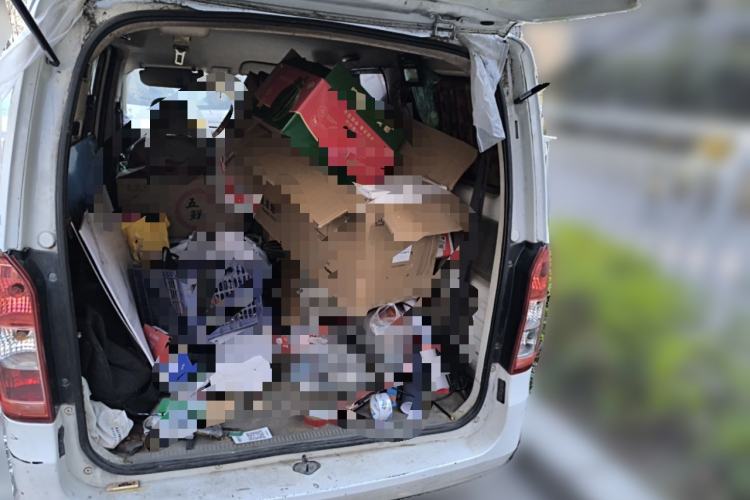 Used Wuling Rongguang V 2015 1.2L Practical Model
