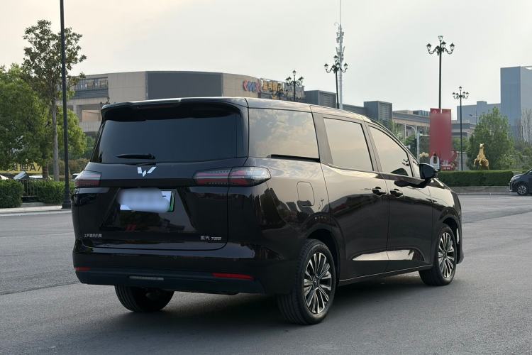 Used Wuling Starlight 730 2025 Model Plug-in Hybrid 125km Luxury Edition
