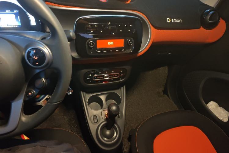 Used smart fortwo 2015 1.0L 52 kW Hardtop Passion Edition