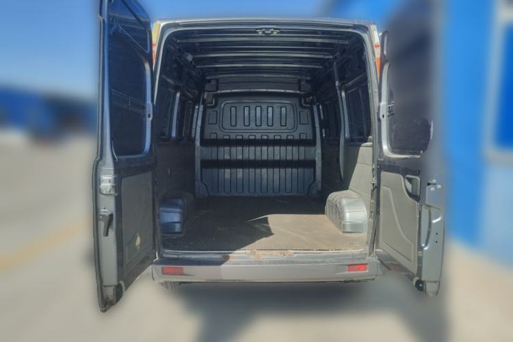 Used SAIC MAXUS Xintu V80 