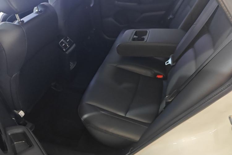 Used Honda Envix 2022 180TURBO CVT Comfort Version
