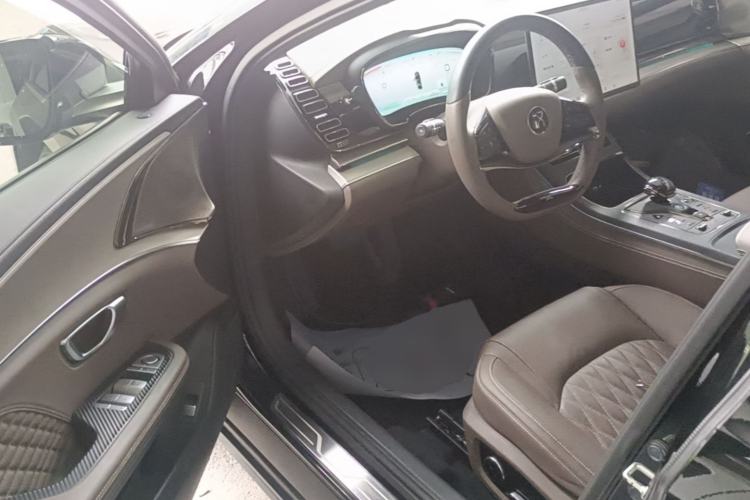 Used BYD Han 2023 EV Champion Edition 605KM Front-Drive Premium Model
