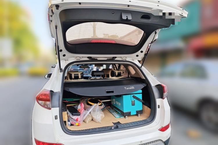 Used Hyundai Tucson 2015 1.6T Dual-Clutch Two-Wheel-Drive Smart Model Trunk