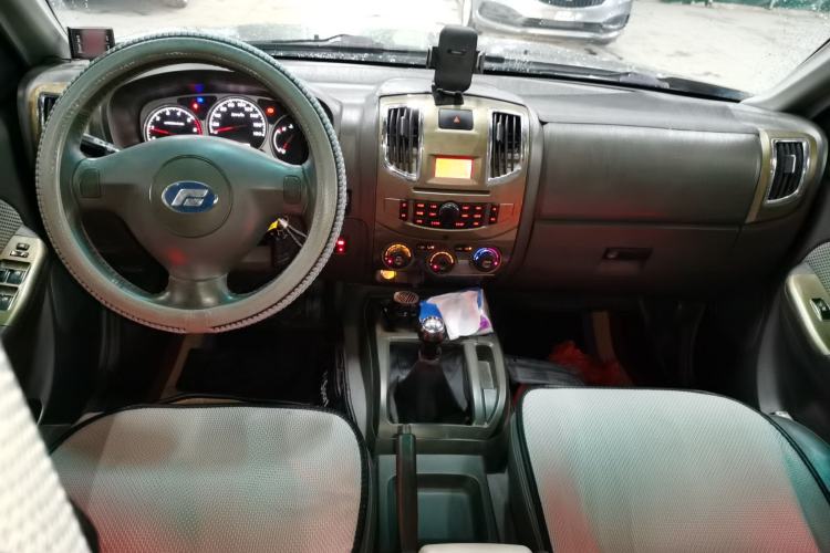 Used Foday Lion F16 2013 2.0T Diesel Two-Wheel Drive Entry-Level 4F20TC1
