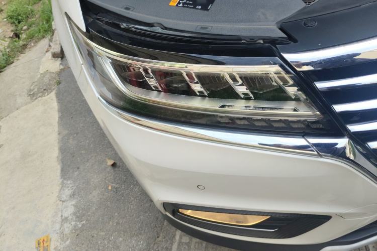 Used Roewe RX5 New Energy 2017 ERX5 EV400 Electric Internet Supreme Edition
