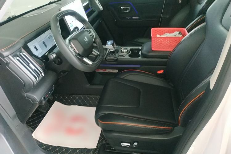 Used JETOUR Shanhai T1 2025 150 km Heading South Left Front Seat