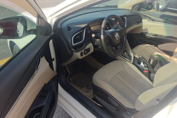 Used Buick GT 2015 15N Automatic Elite Version
