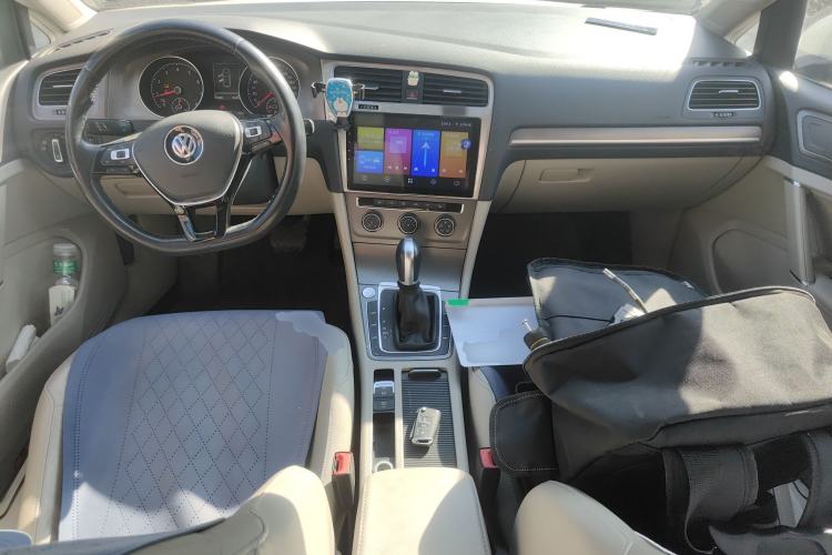 Used Volkswagen Golf 2015 1.4TSI Automatic Luxury Model