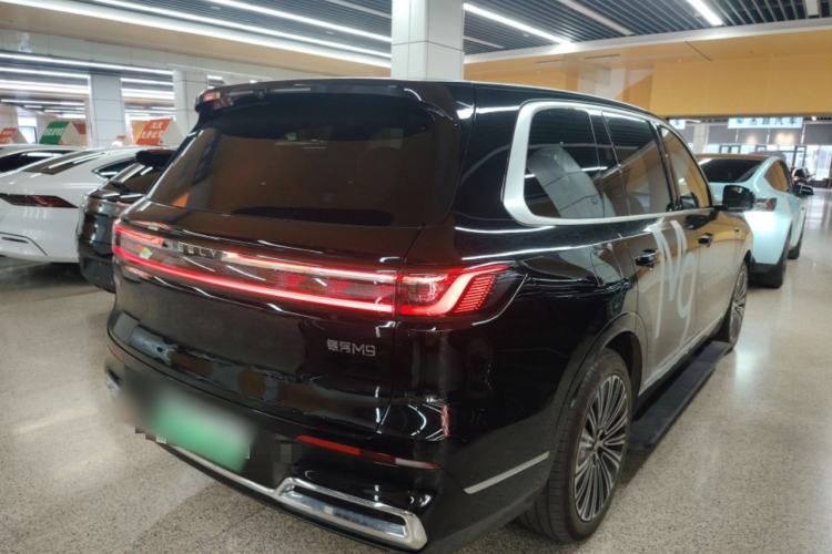 Used Geely Galaxy M9 2025 Model 210km Four-Wheel-Drive Leading Edition
