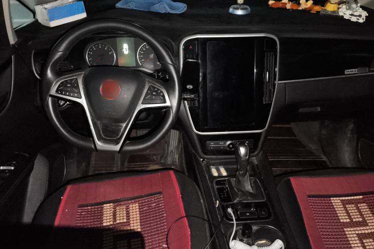 Used BYD Song MAX 2017 1.5T Automatic Smart Connect Elite 7-Seater