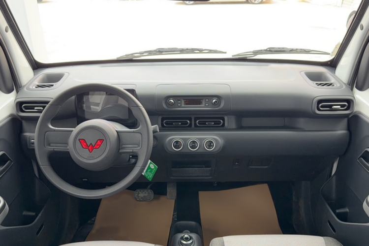 Used Wuling Zhiguang New Energy 2025 Model 305km Ambitious Edition
