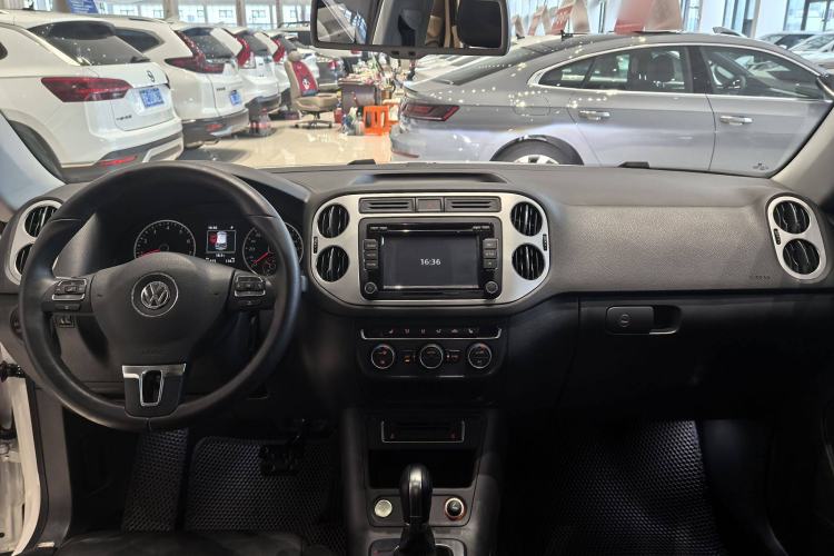 Used Volkswagen Tiguan L 2015 1.8TSI Automatic All-Wheel-Drive Luxury Model