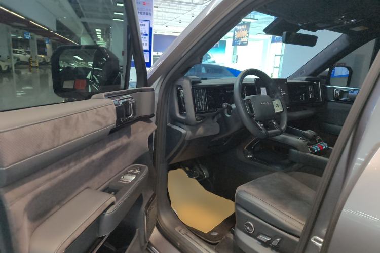 Used Formula Leopard 5 2023 Cloud Ride Flagship Edition Driver Seat