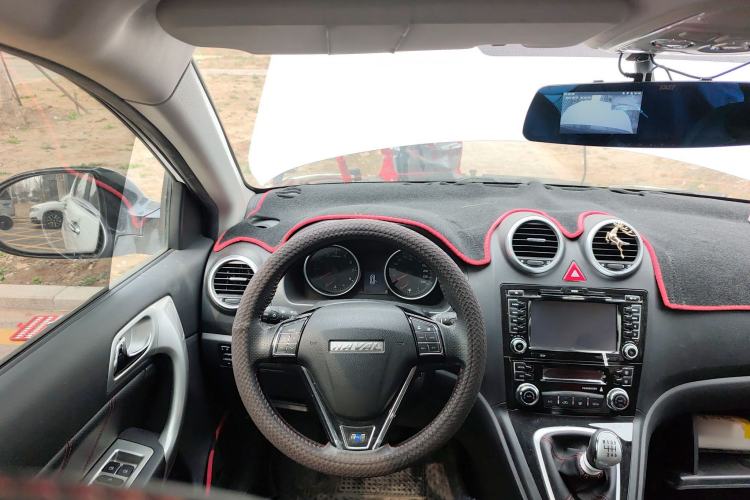 Used Haval H6 2016 Upgraded Model 1.5T Manual Two-Wheel Drive Urban Version