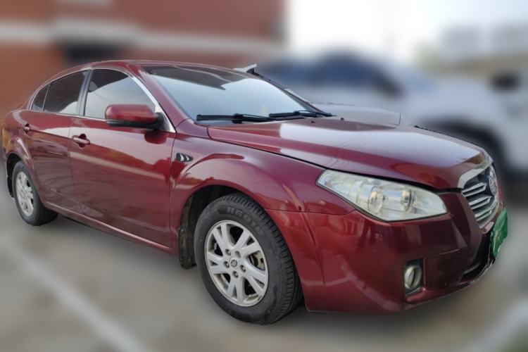 Used Bestune B50 2012 1.6L manual sunroof version Front Right 45 Deg