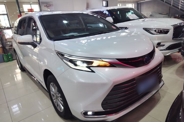 Used Toyota SIENNA 2021 2.5L Hybrid Luxury Edition