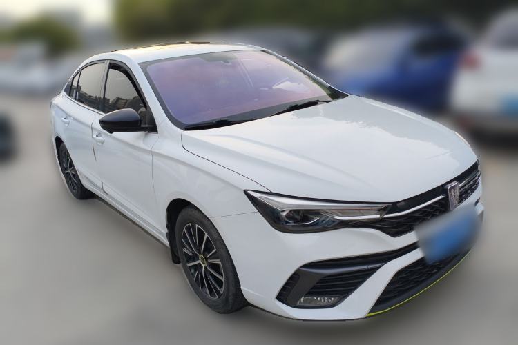 Used Roewe i5 2021 1.5L CVT Diamond Edition Front Right 45 Deg