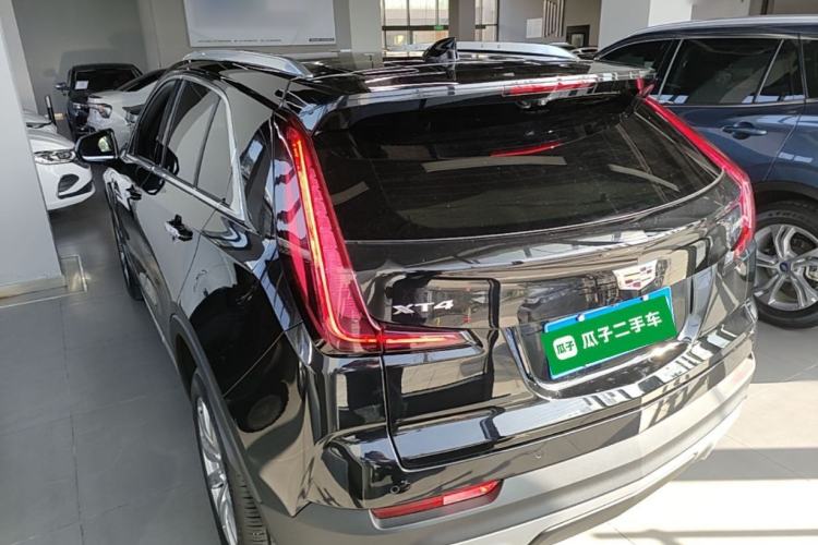Used Cadillac XT4 2018 28T Two-Wheel-Drive Luxury Model