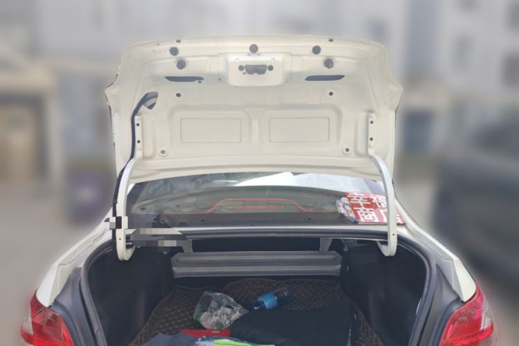 Used Peugeot 301 2016 1.6L Automatic Comfort Edition Trunk