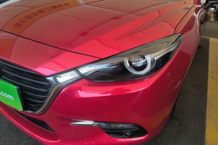 Used Mazda Mazda 3 Axela 2019 Cloud-Controlled Sedan 1.5L Automatic Luxury Model China VI Standard
