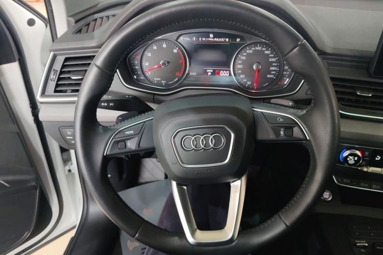 Used Audi Q5L 2018 40 TFSI Prestige Edition China V Steering Wheel