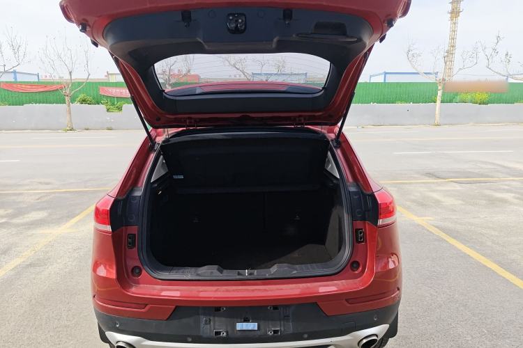 Used Haval H2s 2018 Red-Label 1.5T Dual-Clutch Luxury Model Trunk