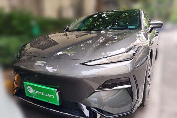 Used Geely Galaxy E8 2024 665 km Range Rear-Drive Starship Long-Range Version