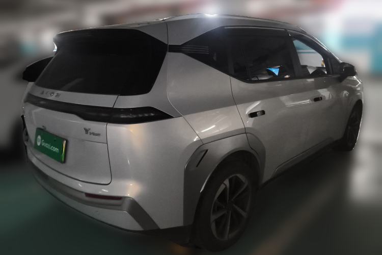 Used AION Y 2023 Younger Star Edition
