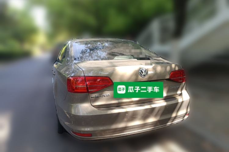 Used Volkswagen Sagitar 2015 1.6L Manual Comfort Model