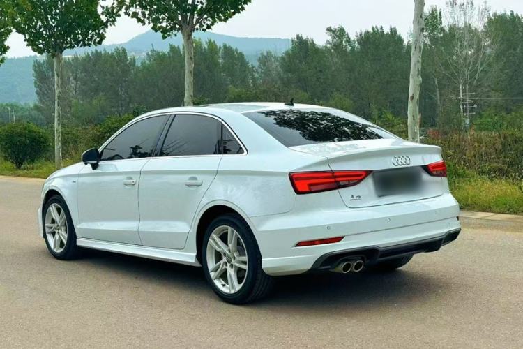 Used Audi A3 2020 Limousine 35 TFSI Fashion Edition China VI Emission Standard