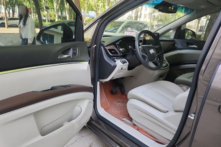 Used Buick GL8 2021 Land Cruiser Executive Class 652T Comfort Model