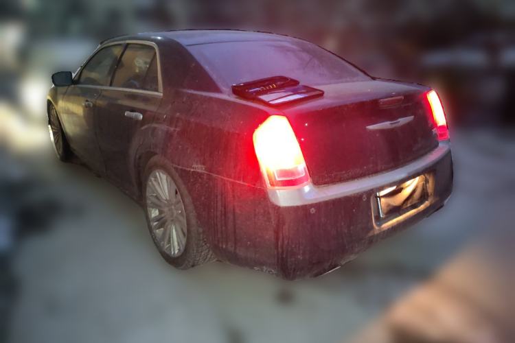 Used Chrysler 300C 2012 3.6L Luxury Edition