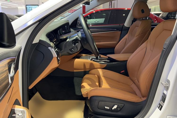 Used BMW 6 Series GT 2022 630i Luxury Design Package