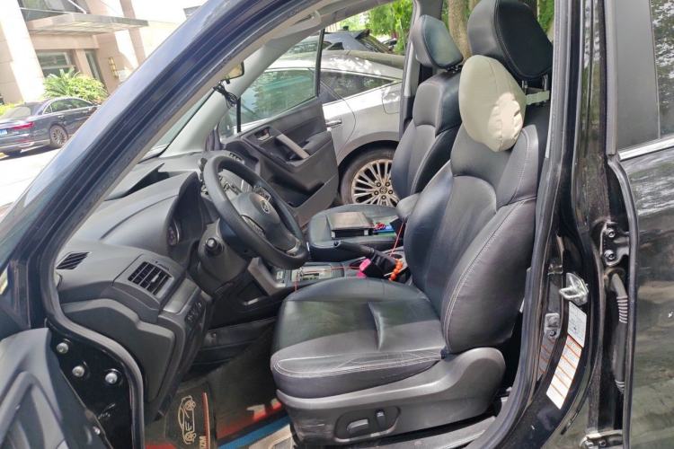 Used Subaru Forester 2014 2.0i Automatic Luxury Edition
