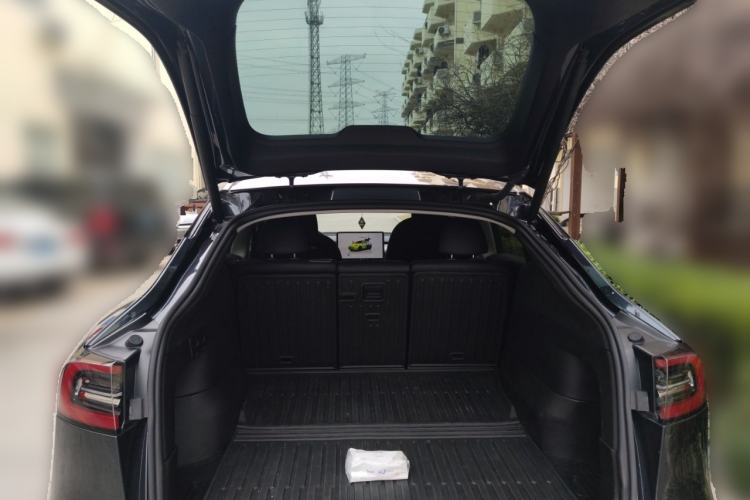 Used Tesla Model Y 2024 Rear-Wheel-Drive Version
