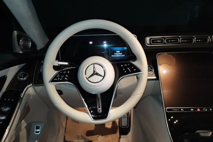 Used Mercedes-Benz Maybach S-Class 2022 S 680 4MATIC Steering Wheel